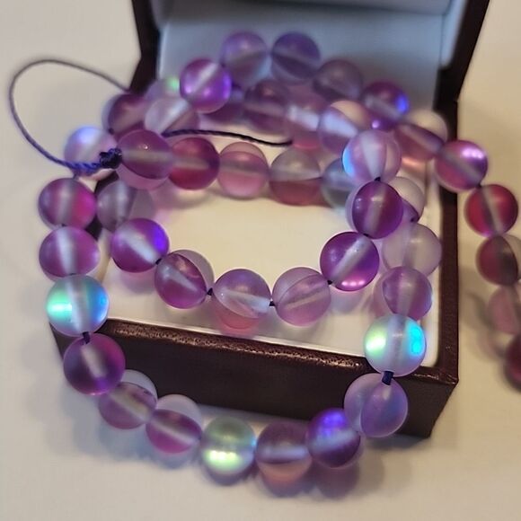 Synthetic Moonstone Beads Strands, Holographic Beads - Picture 2 of 3